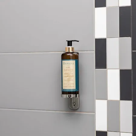 Nowoczesny Przy Alejach Solidarnosci W Warszawie By Renters * Warsaw