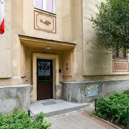 Nowoczesny Przy Alejach Solidarnosci W Warszawie By Renters 公寓 华沙