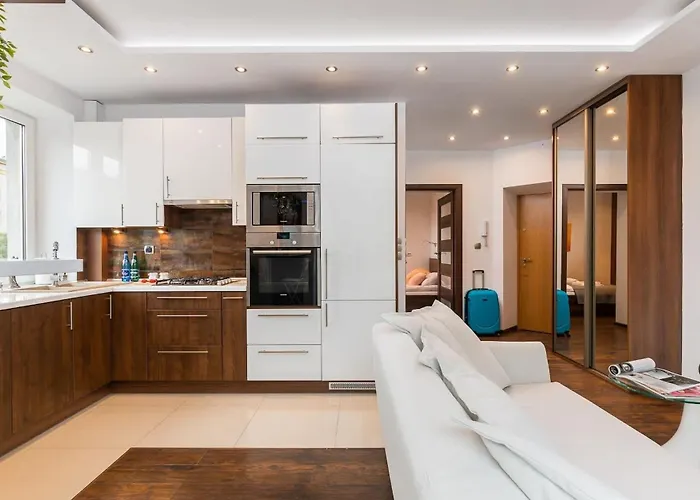 Nowoczesny Przy Alejach Solidarnosci W Warszawie By Renters