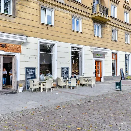 Appartement Nowoczesny Przy Alejach Solidarnosci W Warszawie By Renters