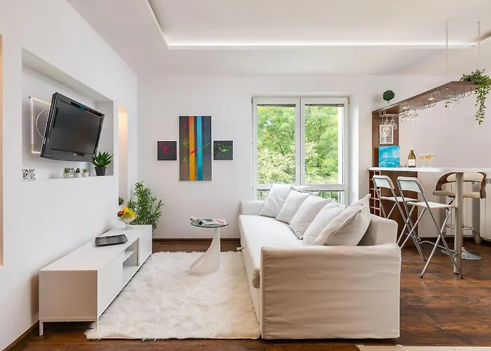 Apartamento Nowoczesny Przy Alejach Solidarnosci W Warszawie By Renters