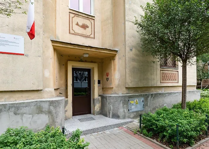 Nowoczesny Przy Alejach Solidarnosci W Warszawie By Renters Apartamento Varsóvia