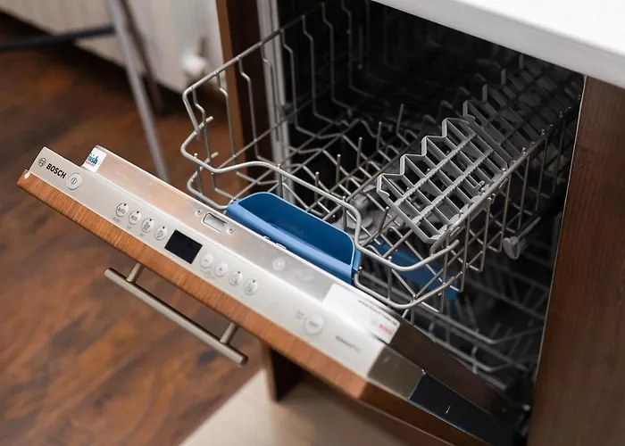 Nowoczesny Przy Alejach Solidarnosci W Warszawie By Renters Apartamento *